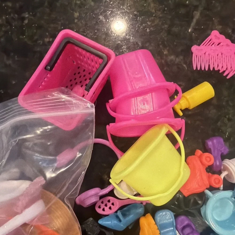 Barbie Mixed Lot of Accessories
